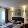 le patio pere pigne gay guestroom